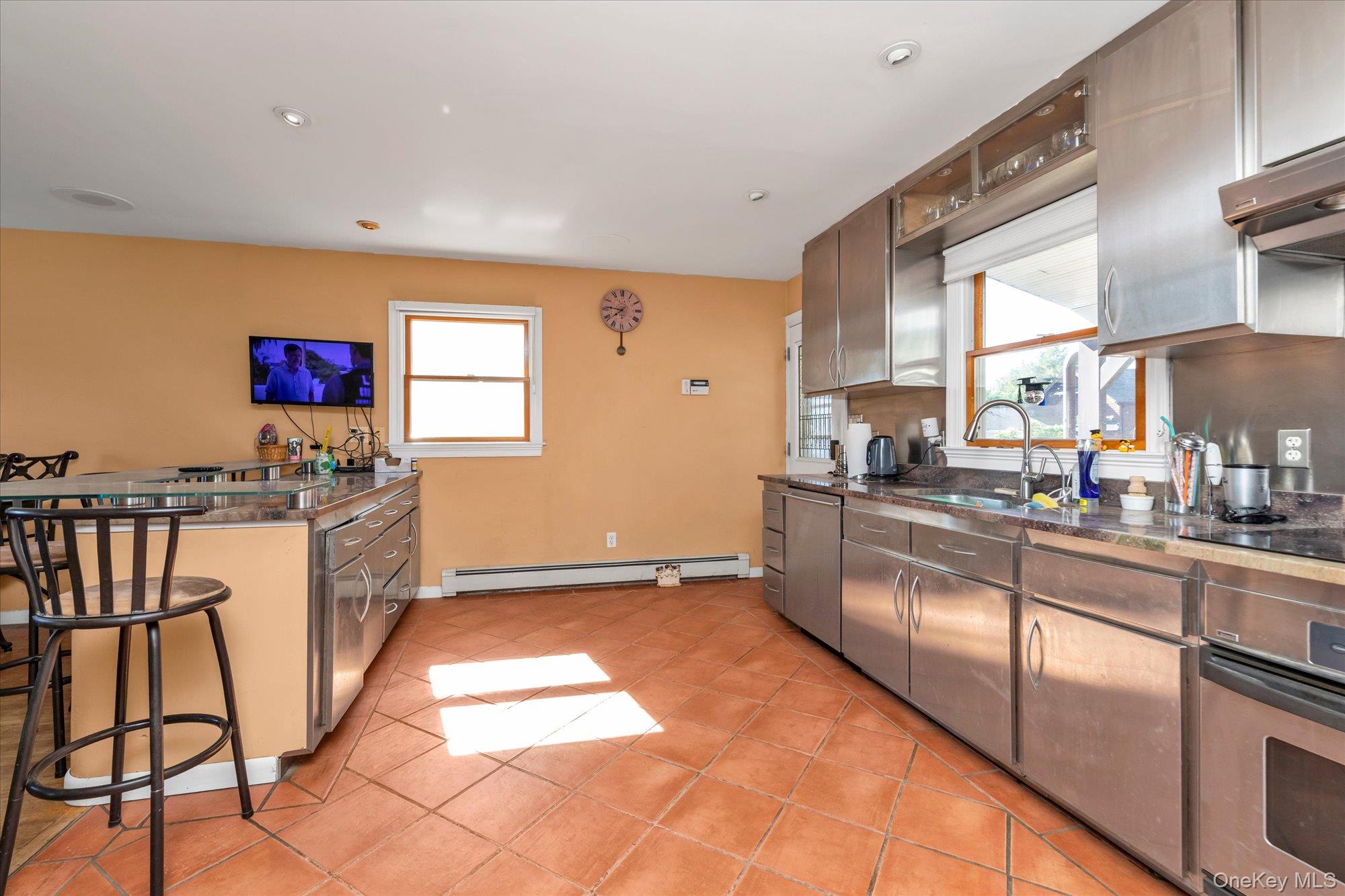 45 Carman Avenue — photo 12