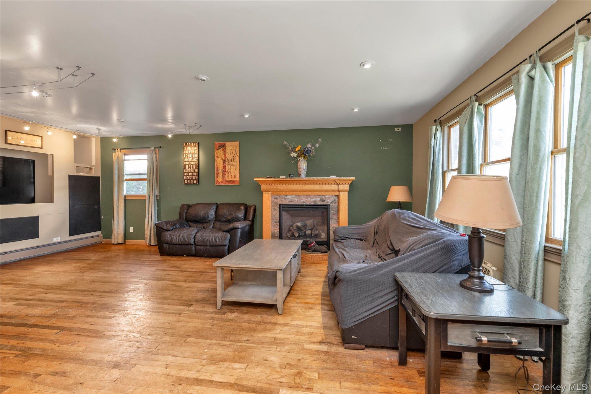 45 Carman Avenue — photo 7