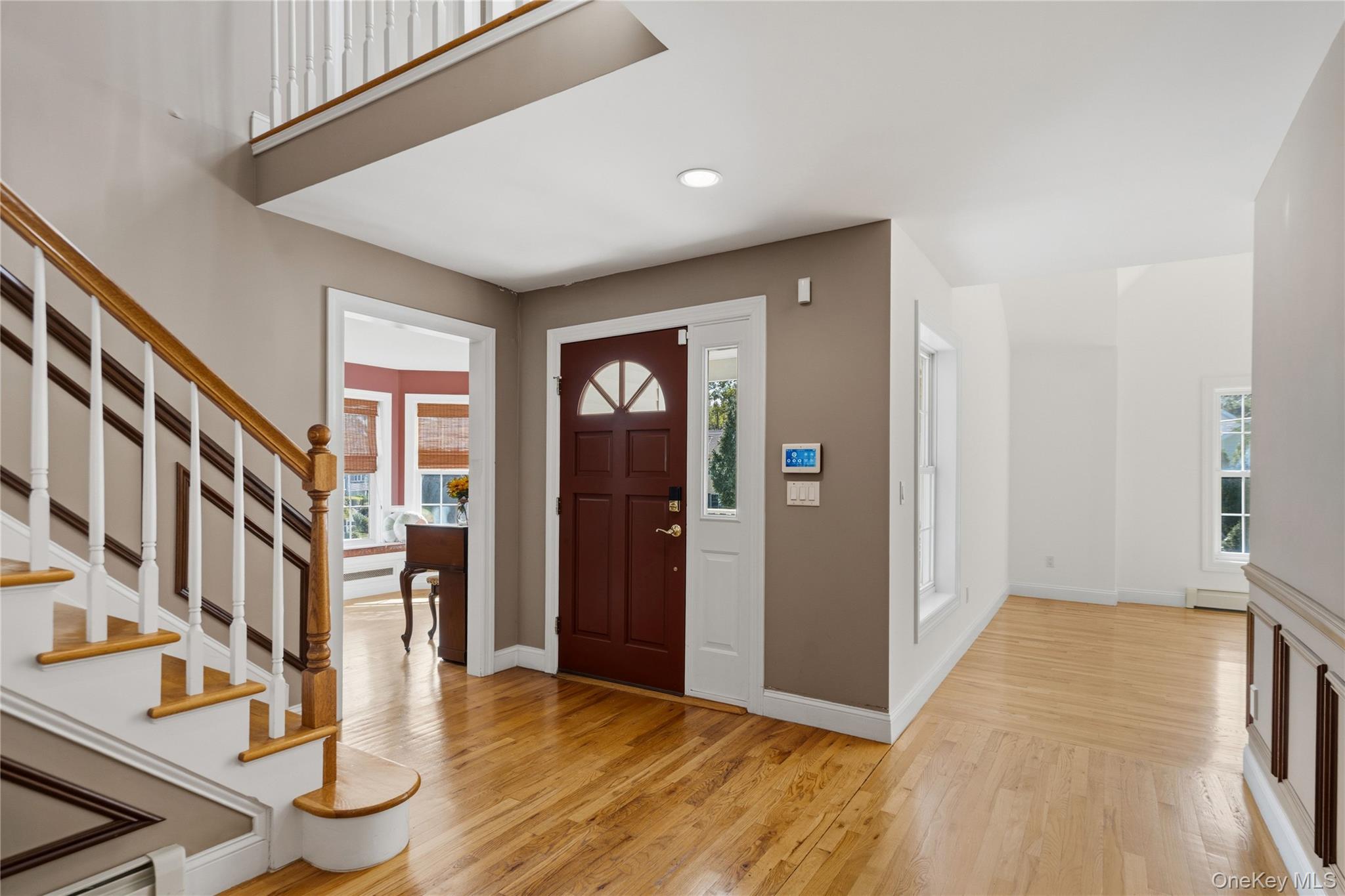 10 Matinecock Court — photo 2