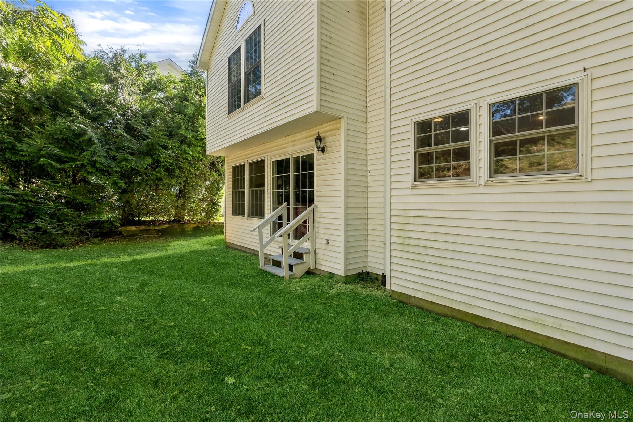 10 Matinecock Court — photo 32