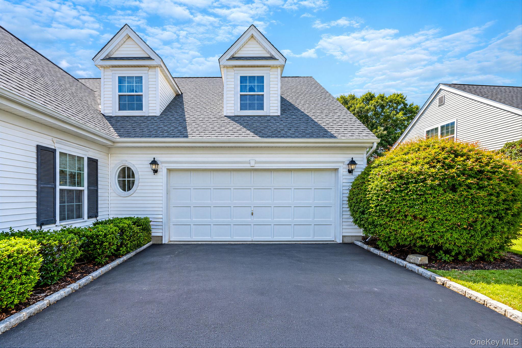 90 Golden Spruce Drive — photo 3
