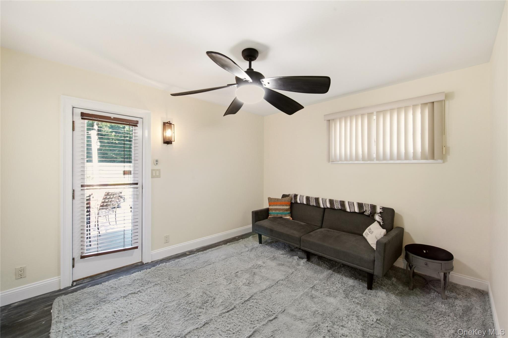 15 Oakwood Street — photo 13