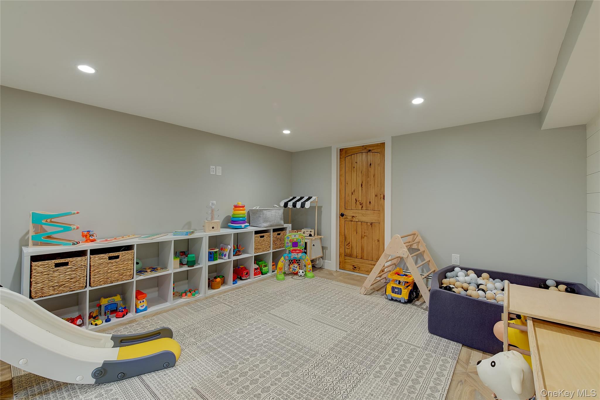 31 Garden Circle — photo 17