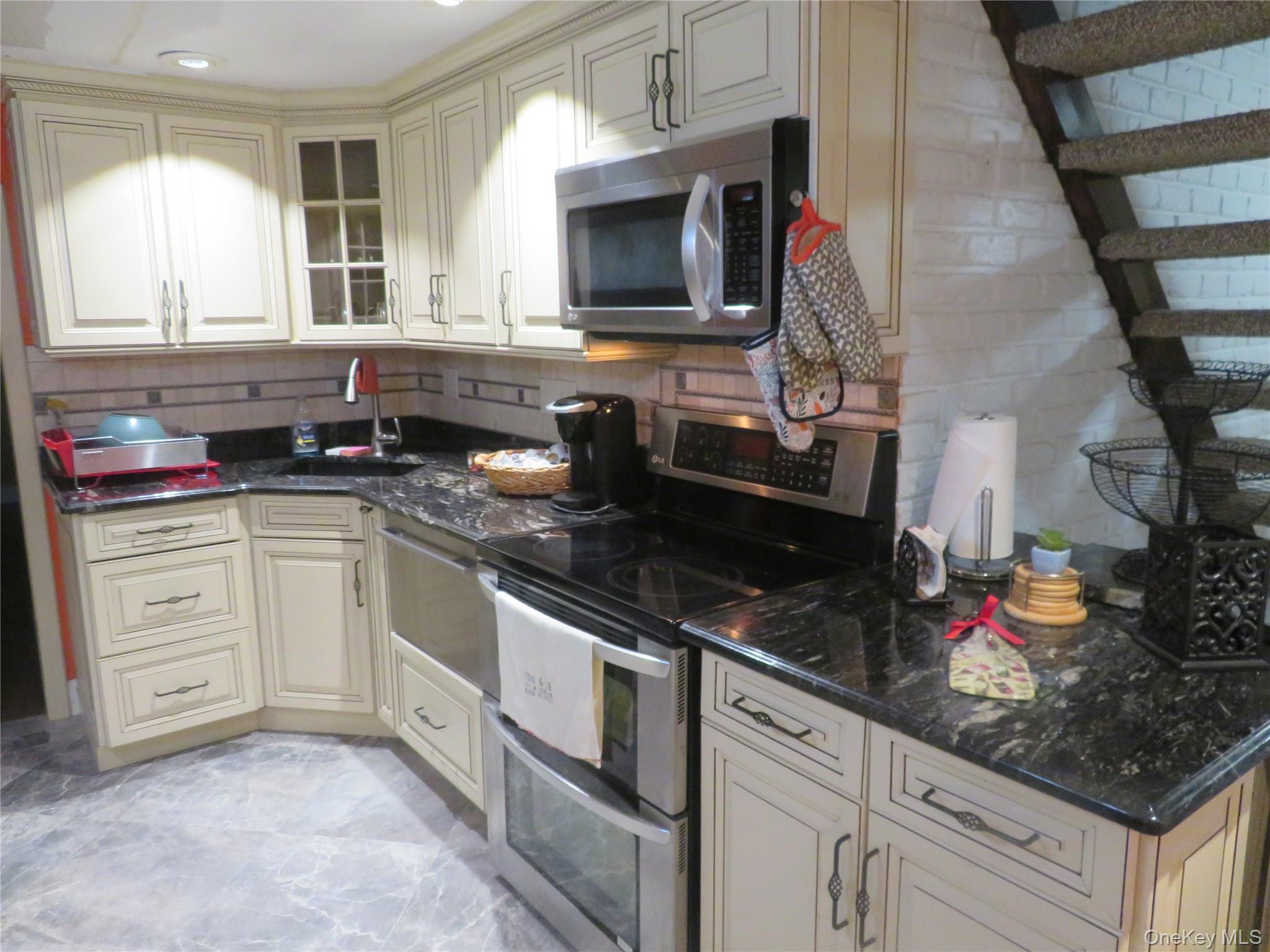 92 Split Cedar Drive — photo 18