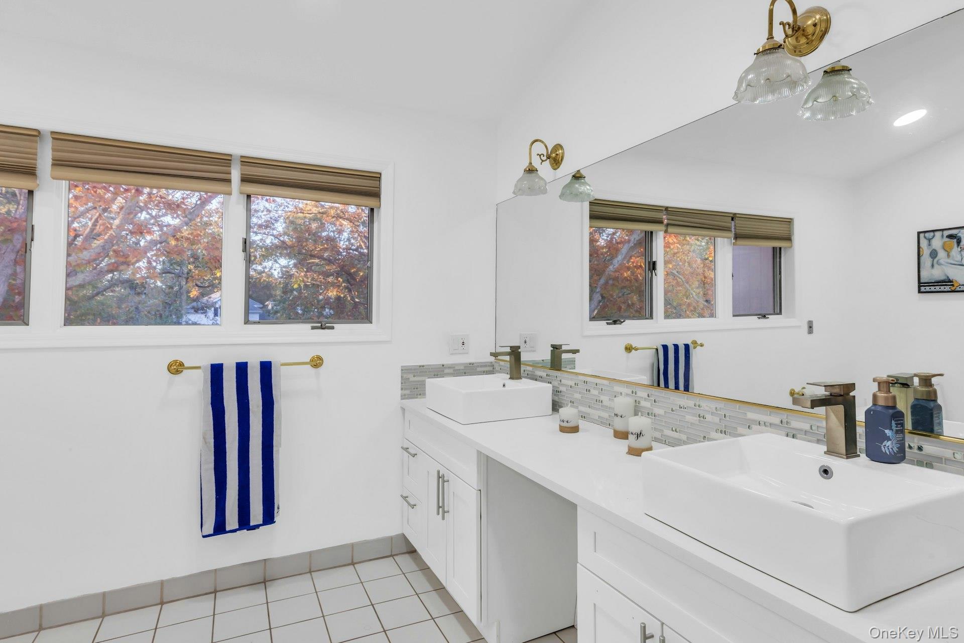 19 Bay Woods Drive — photo 33