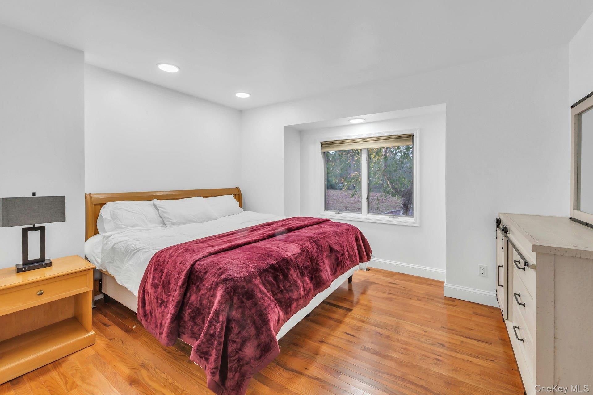 19 Bay Woods Drive — photo 36