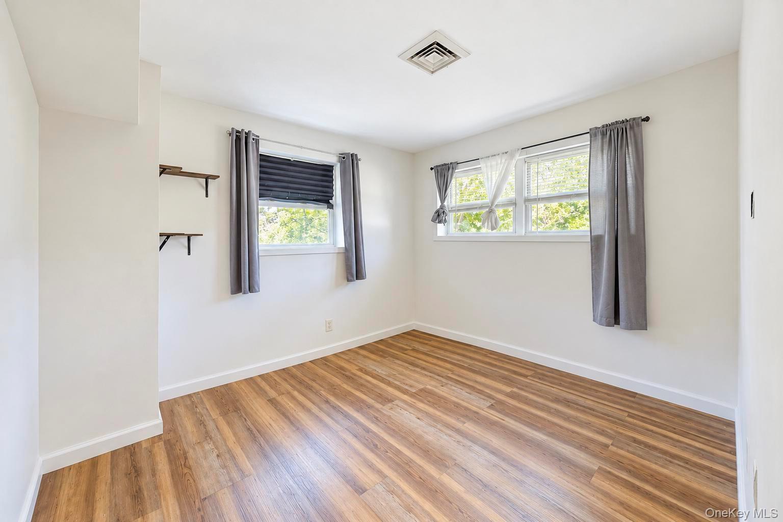 50 Hewlett Drive — photo 18