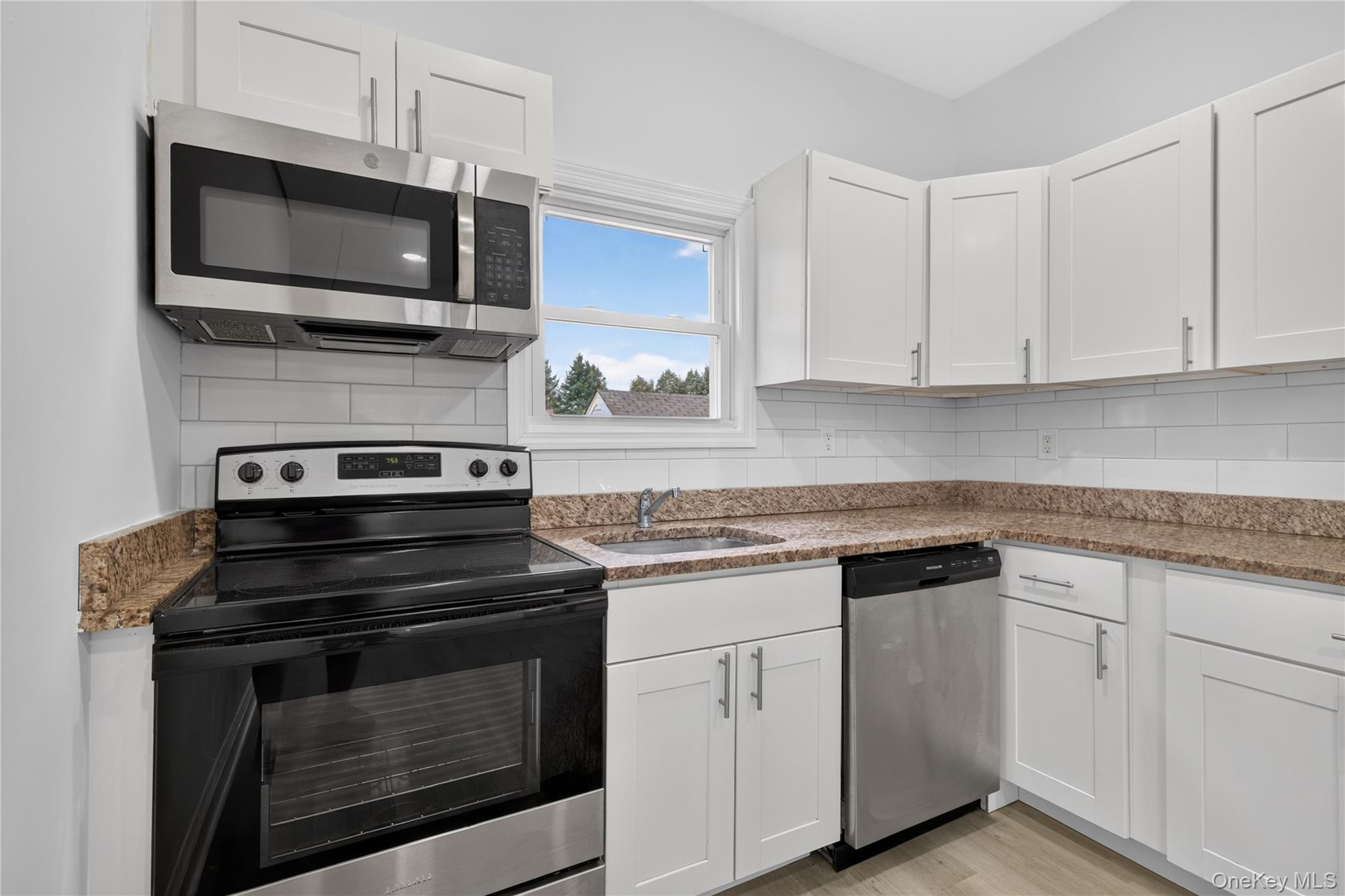 75 Apricot Street — photo 16