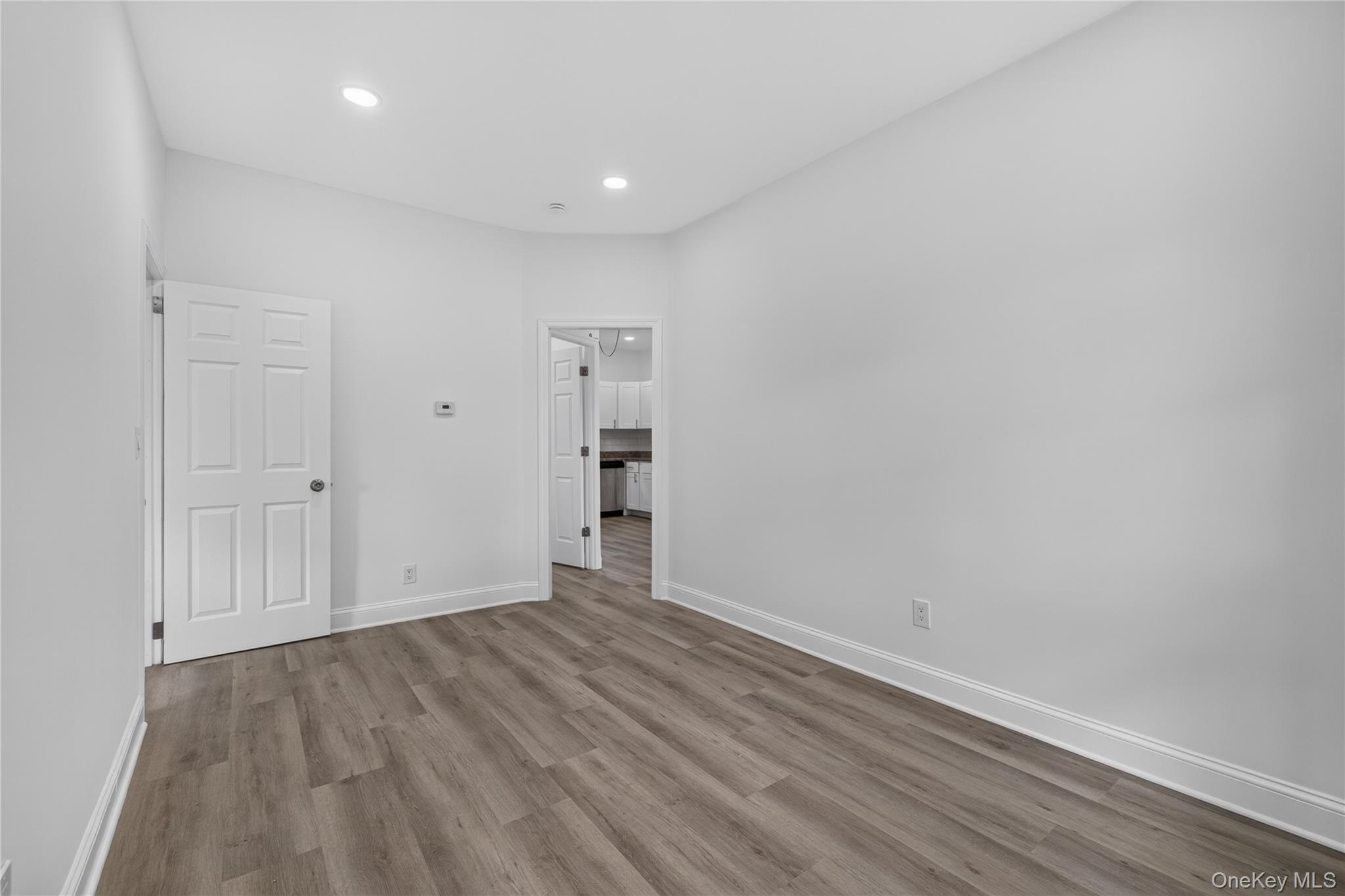 75 Apricot Street — photo 9