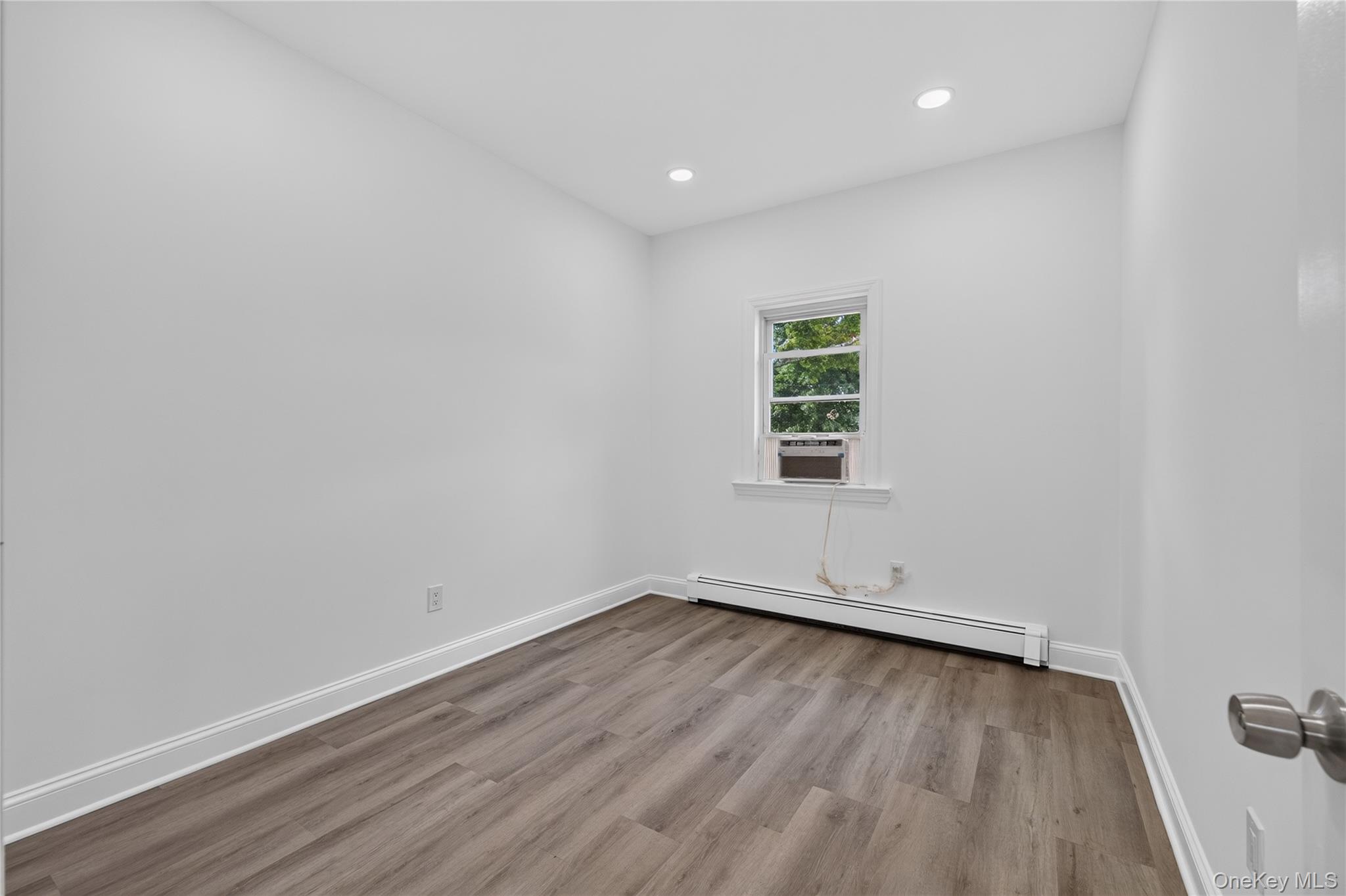 75 Apricot Street — photo 10