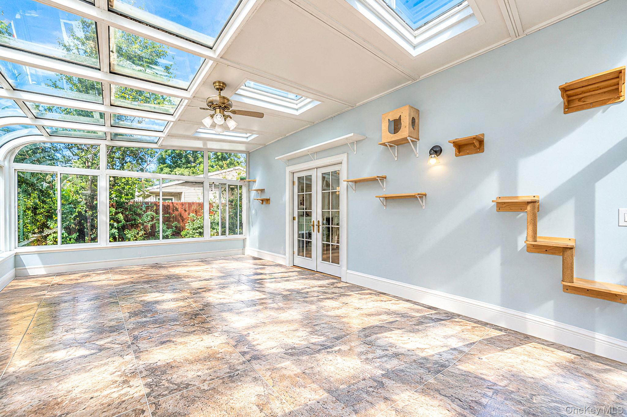 76 Corbin Avenue — photo 4