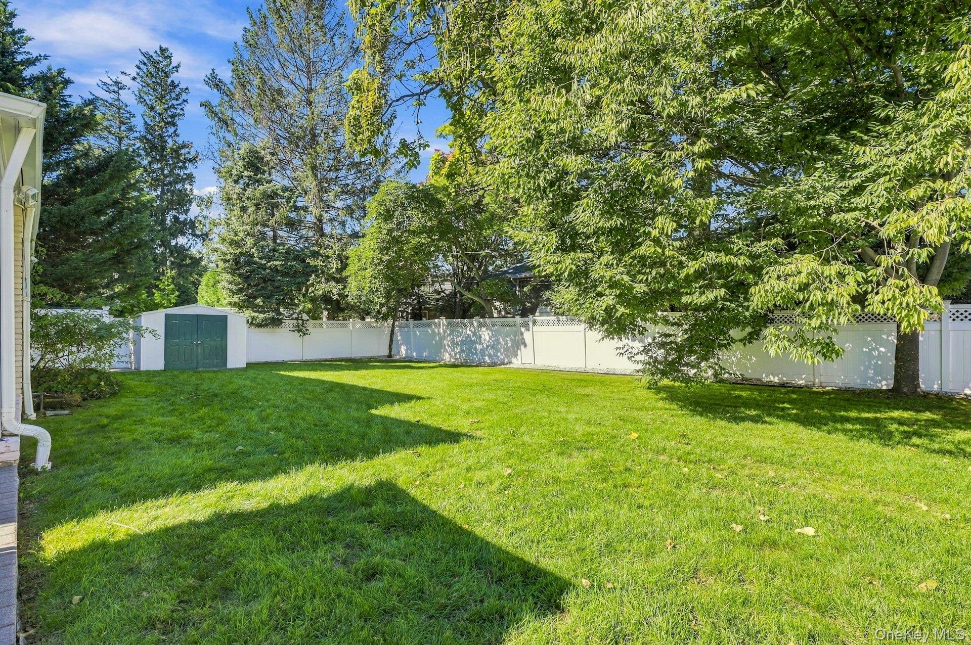 23 Allen Road — photo 24