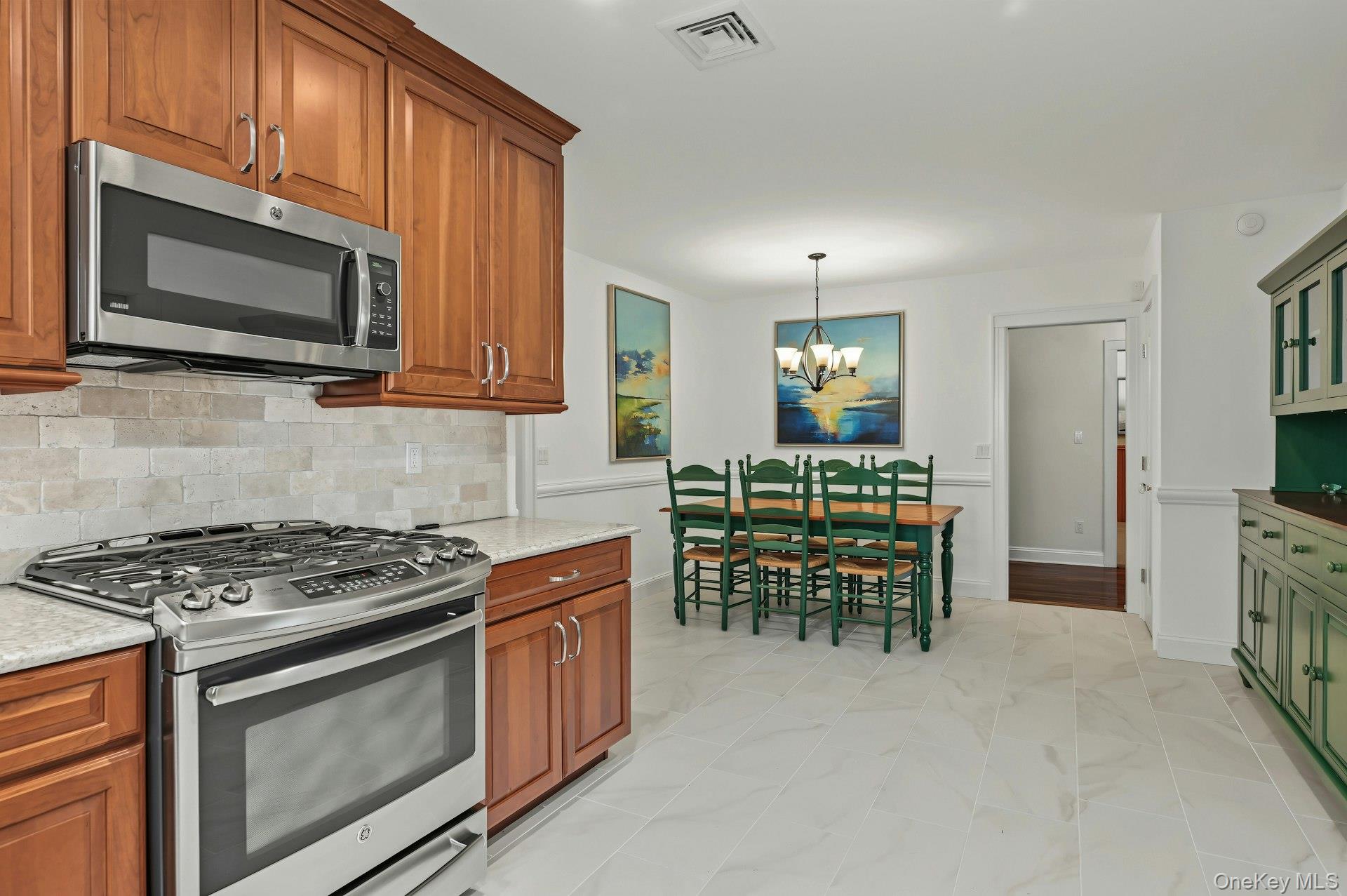23 Allen Road — photo 10
