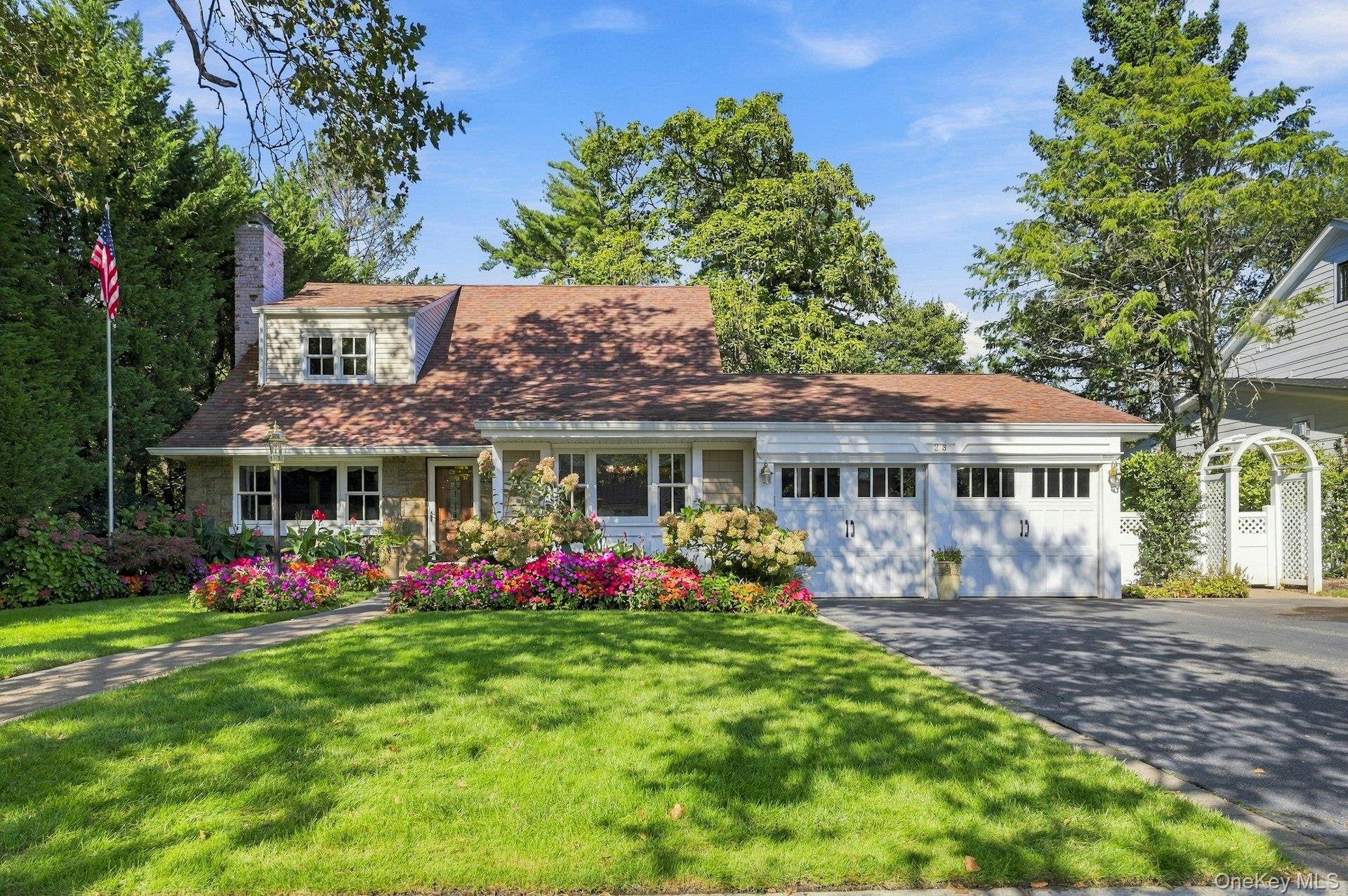 23 Allen Road, Rockville Centre
