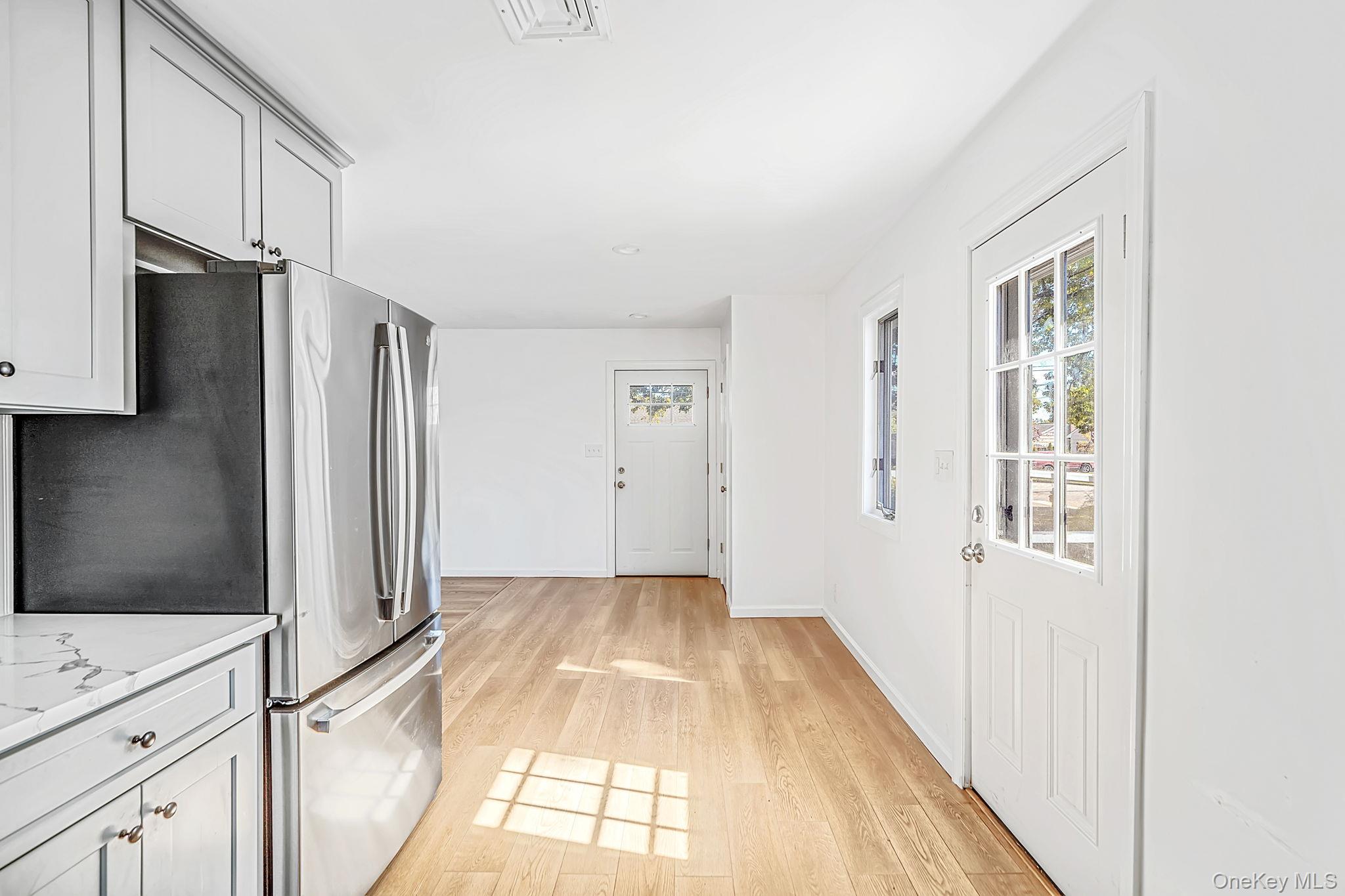 138 Central Avenue — photo 11