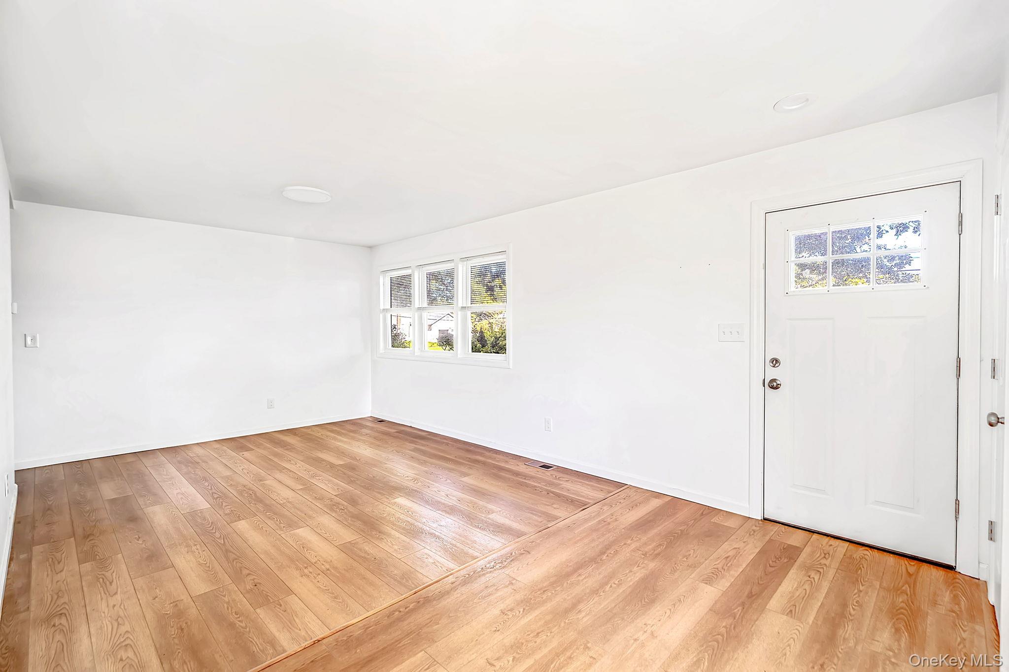 138 Central Avenue — photo 4