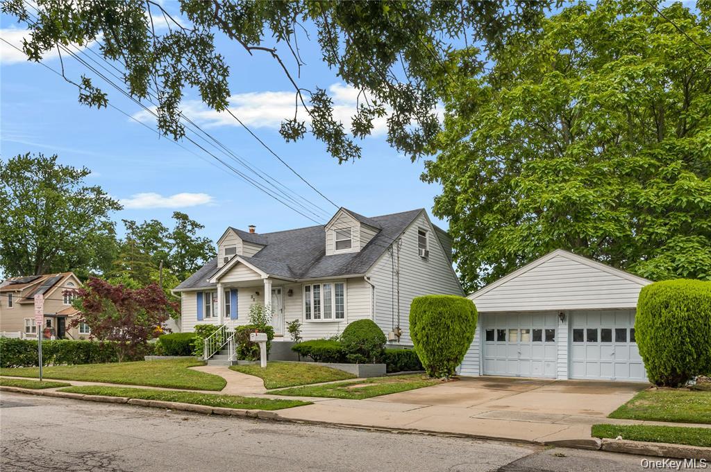 33 Montgomery Street, Valley Stream