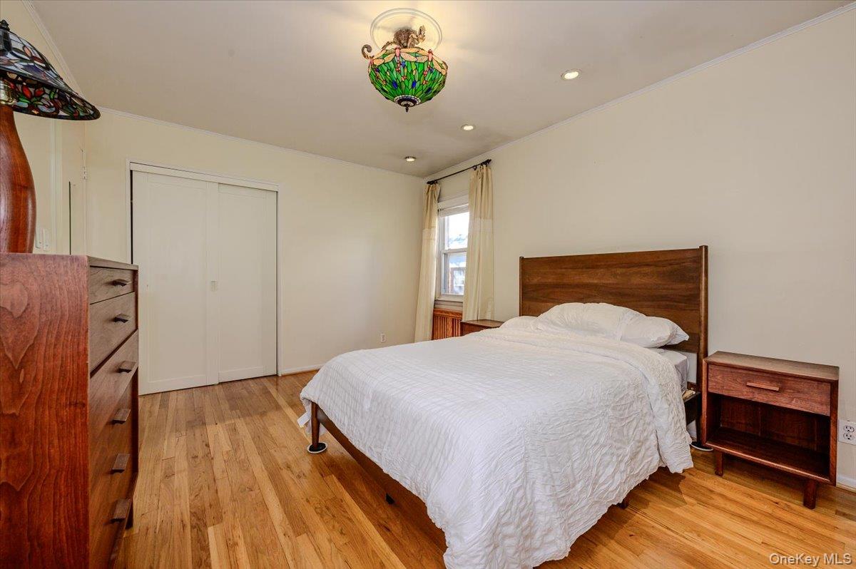 3855 Douglaston Parkway — photo 12