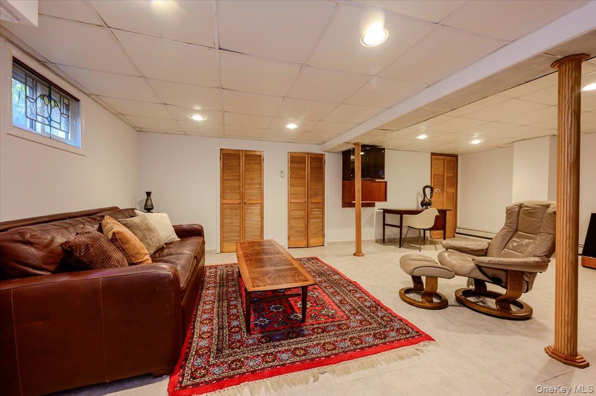 3855 Douglaston Parkway — photo 19