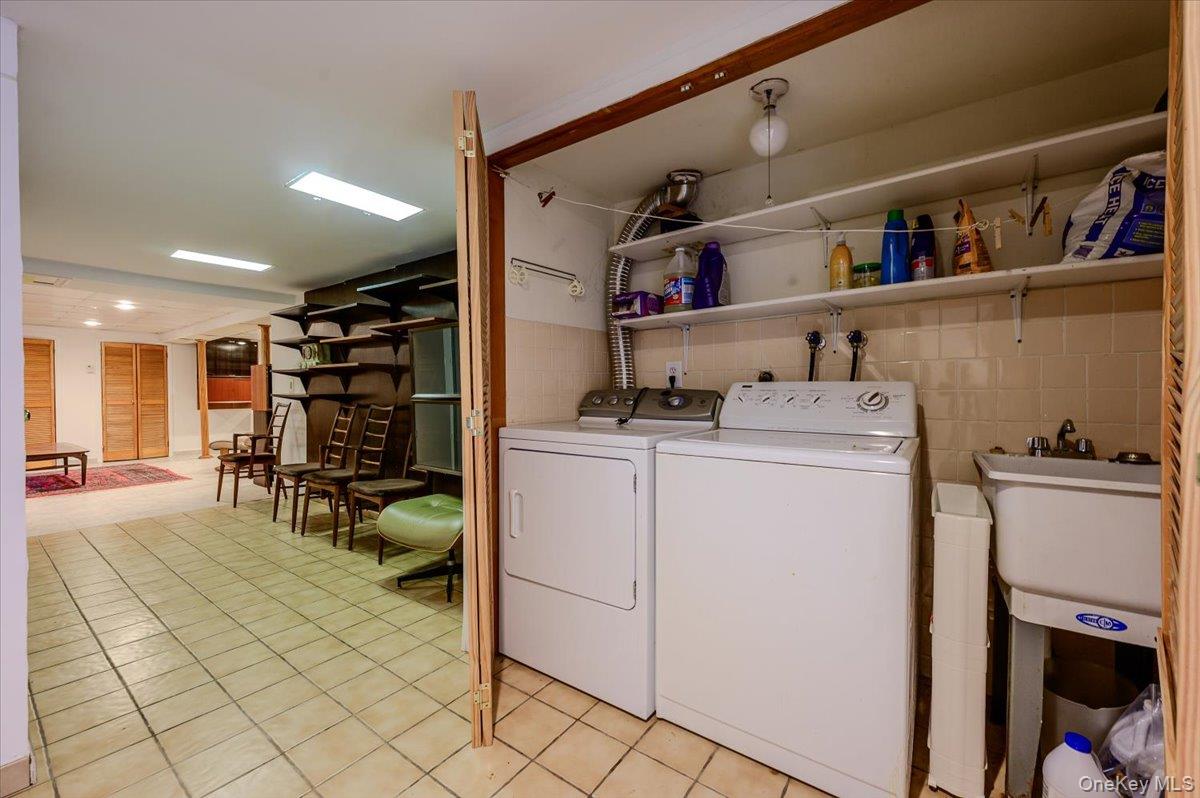 3855 Douglaston Parkway — photo 22