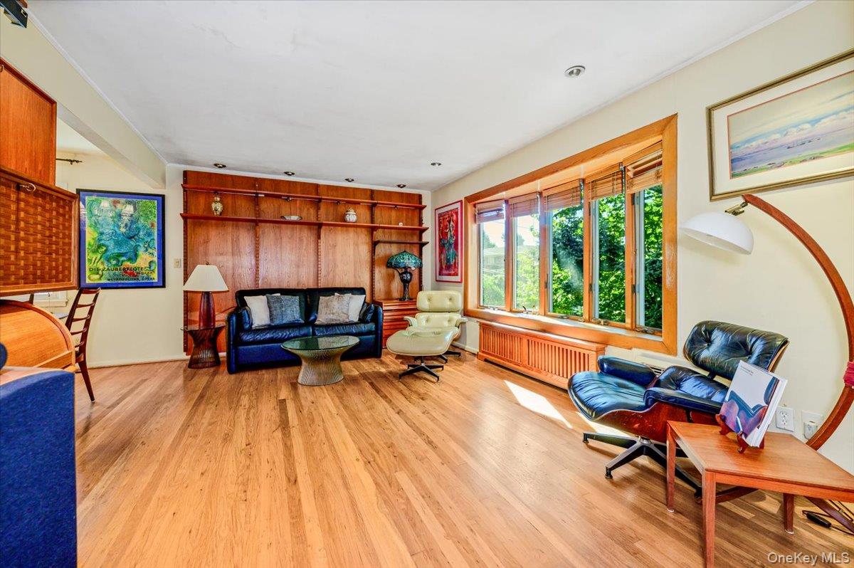 3855 Douglaston Parkway — photo 6