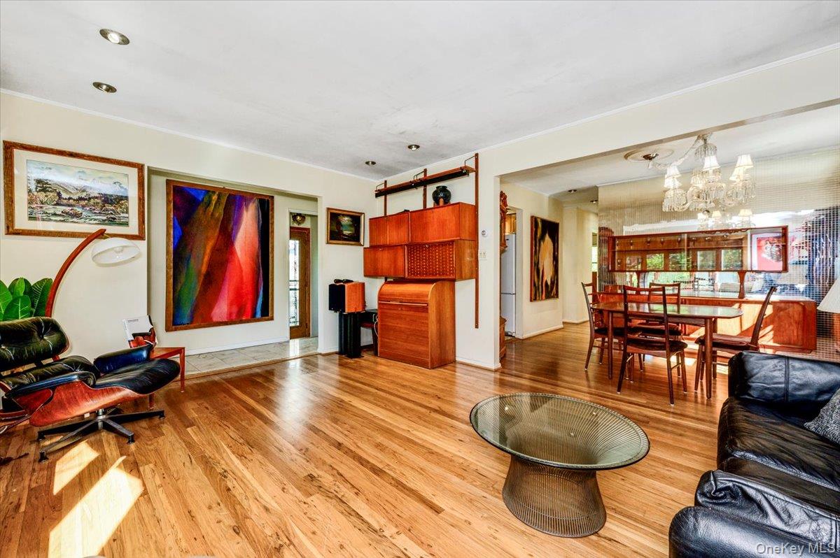 3855 Douglaston Parkway — photo 7