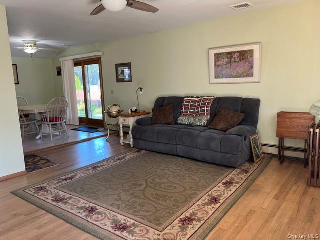 226 Estelle Avenue — photo 2