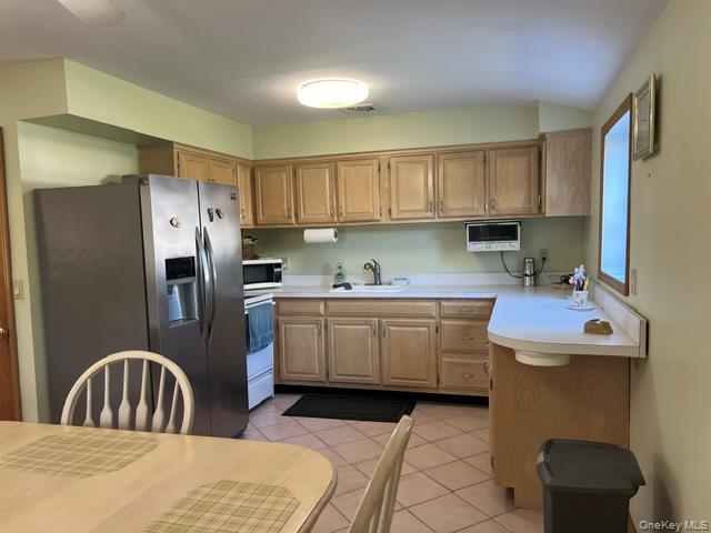 226 Estelle Avenue — photo 4