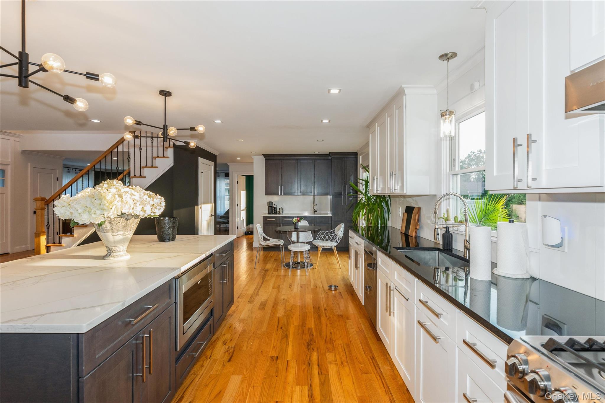 1402 Merrick Avenue — photo 11