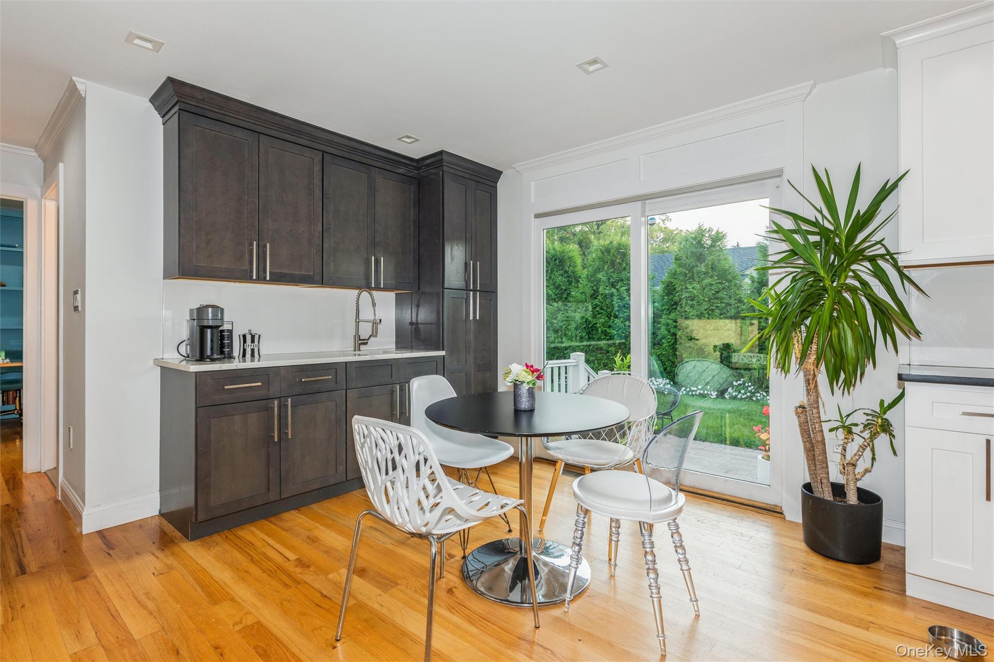 1402 Merrick Avenue — photo 14