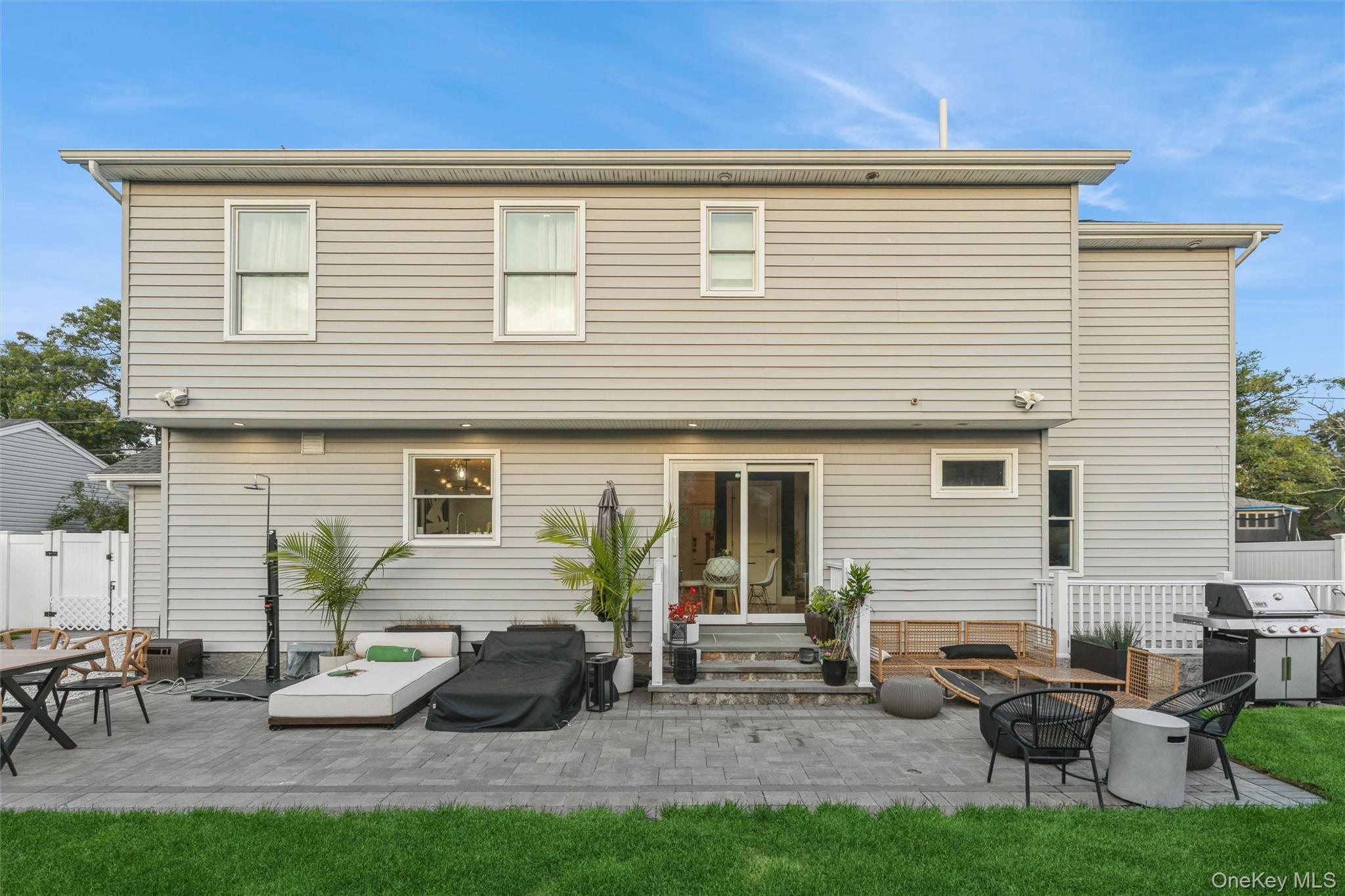 1402 Merrick Avenue — photo 31
