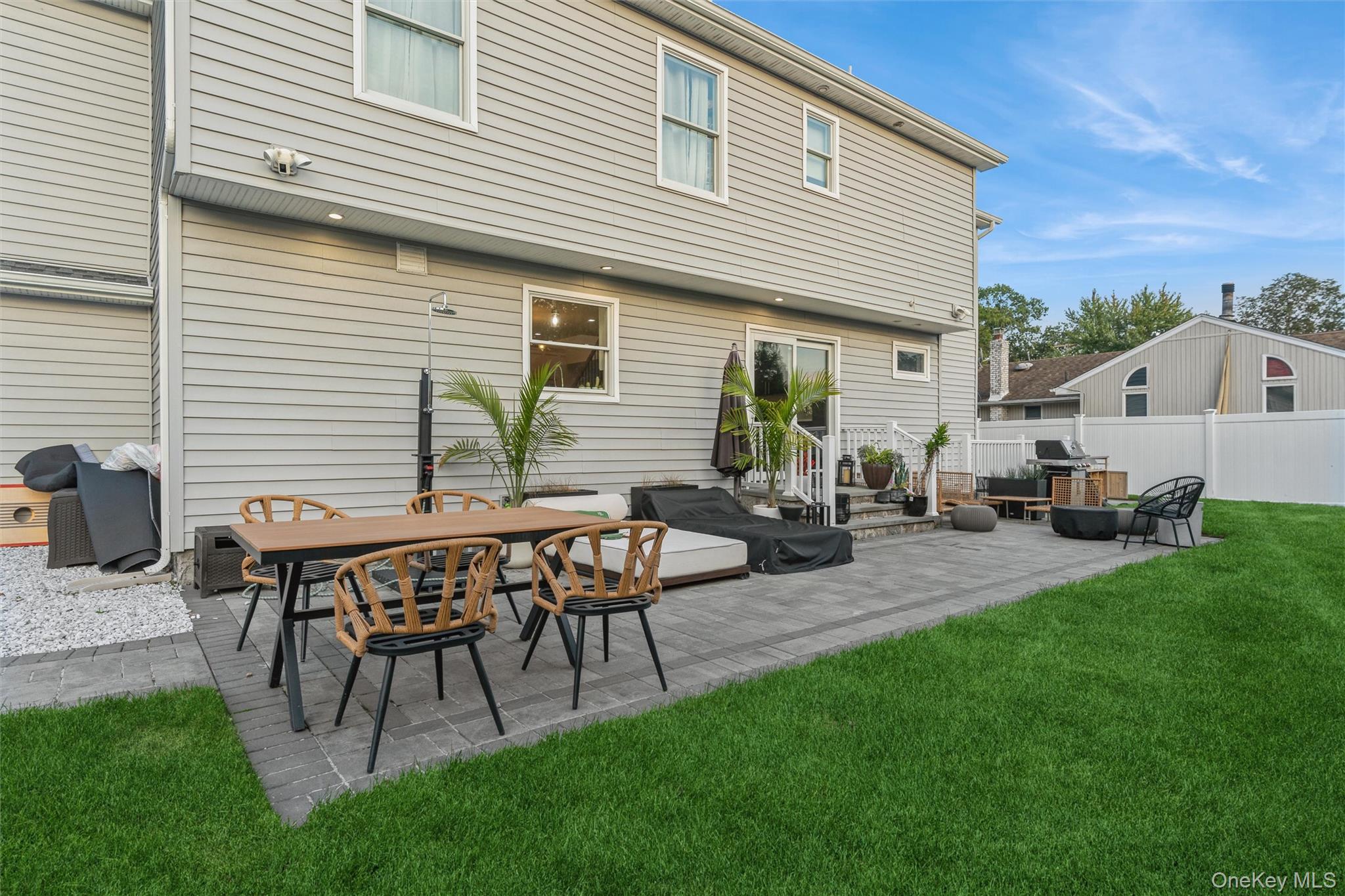 1402 Merrick Avenue — photo 34