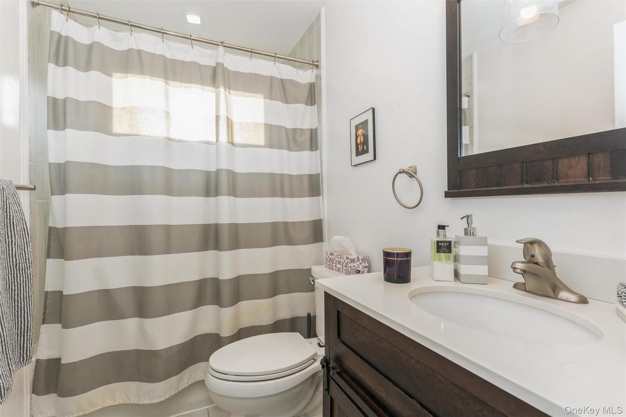 1402 Merrick Avenue — photo 6