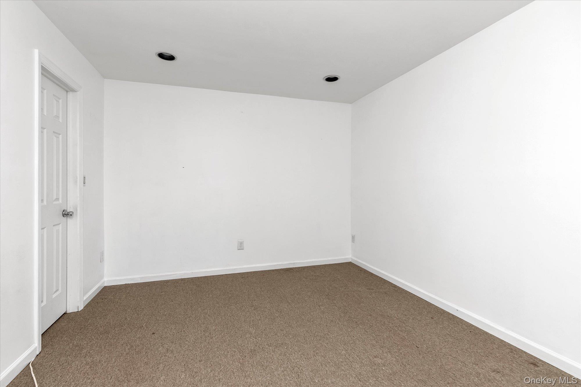 1 Anchorage #1208 — photo 12