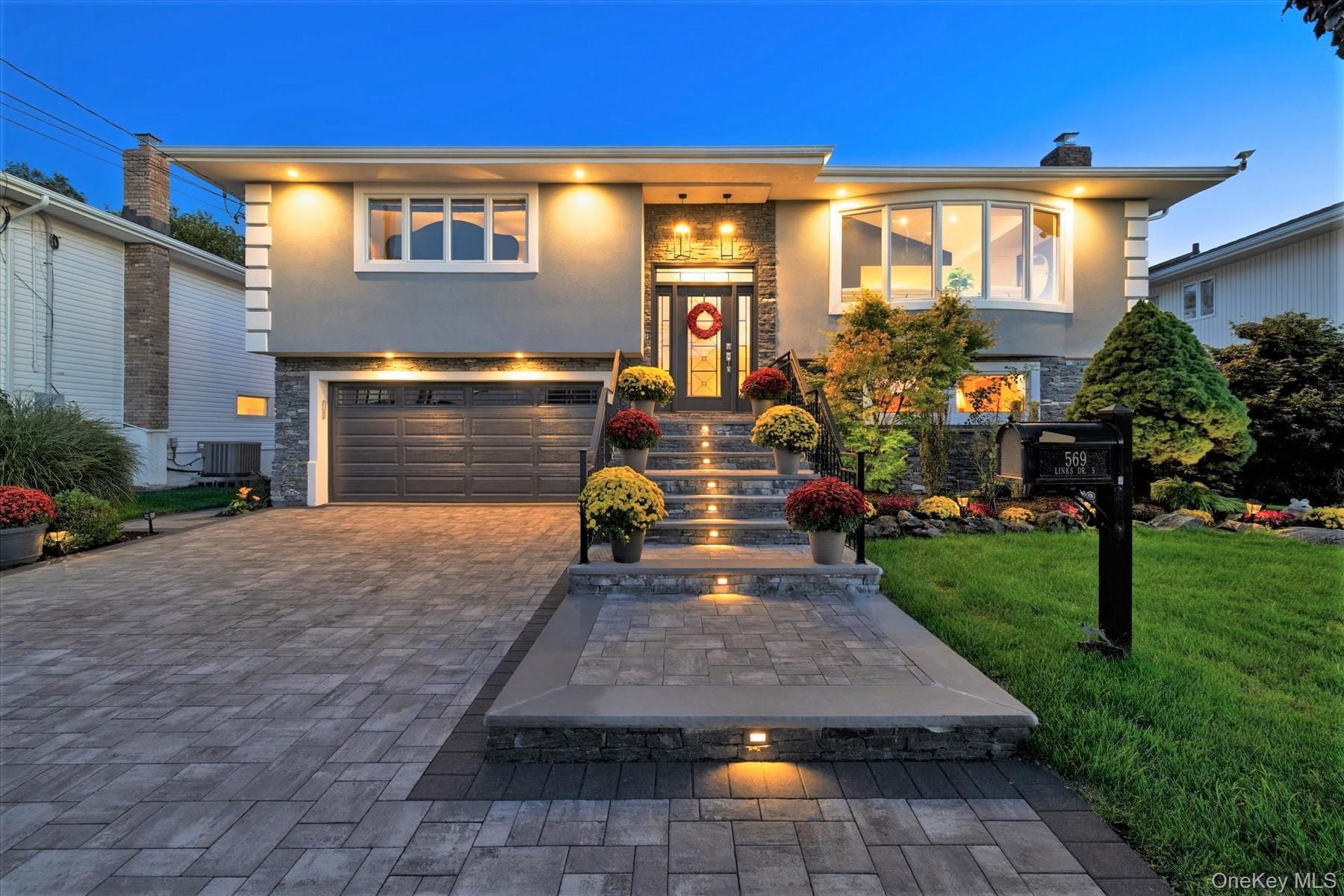 569 Links Drive, Oceanside