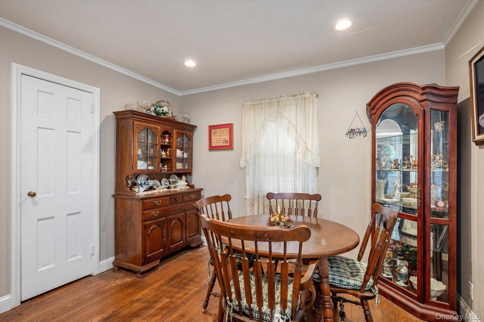 42 Sherman Avenue — photo 8