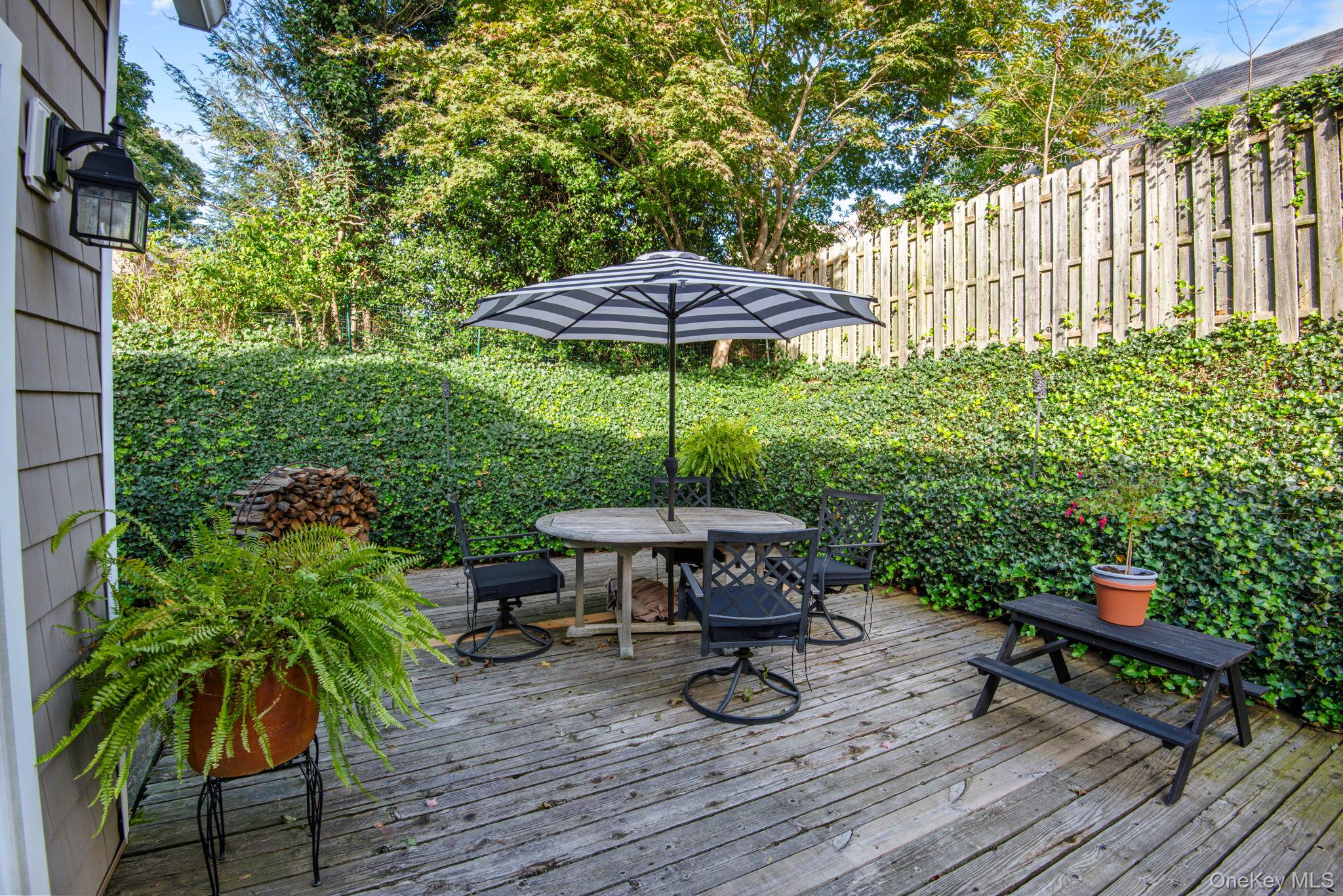 187 Scudder Avenue — photo 32