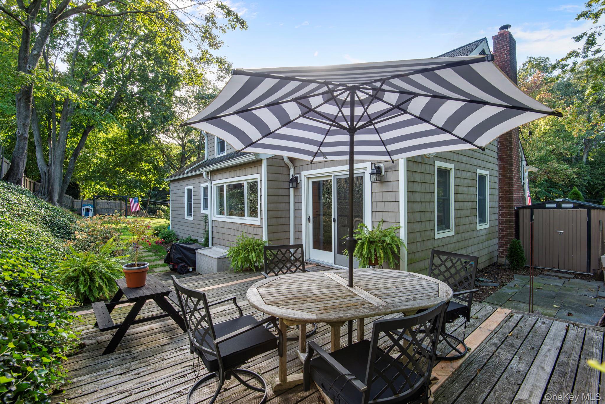 187 Scudder Avenue — photo 33