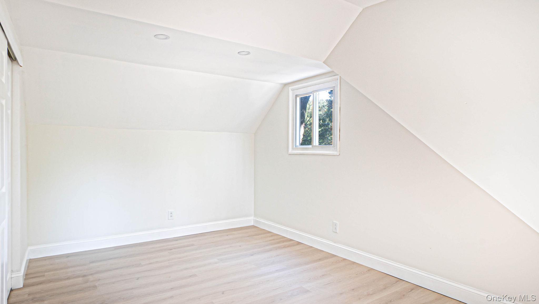 370 Boulder Street — photo 12