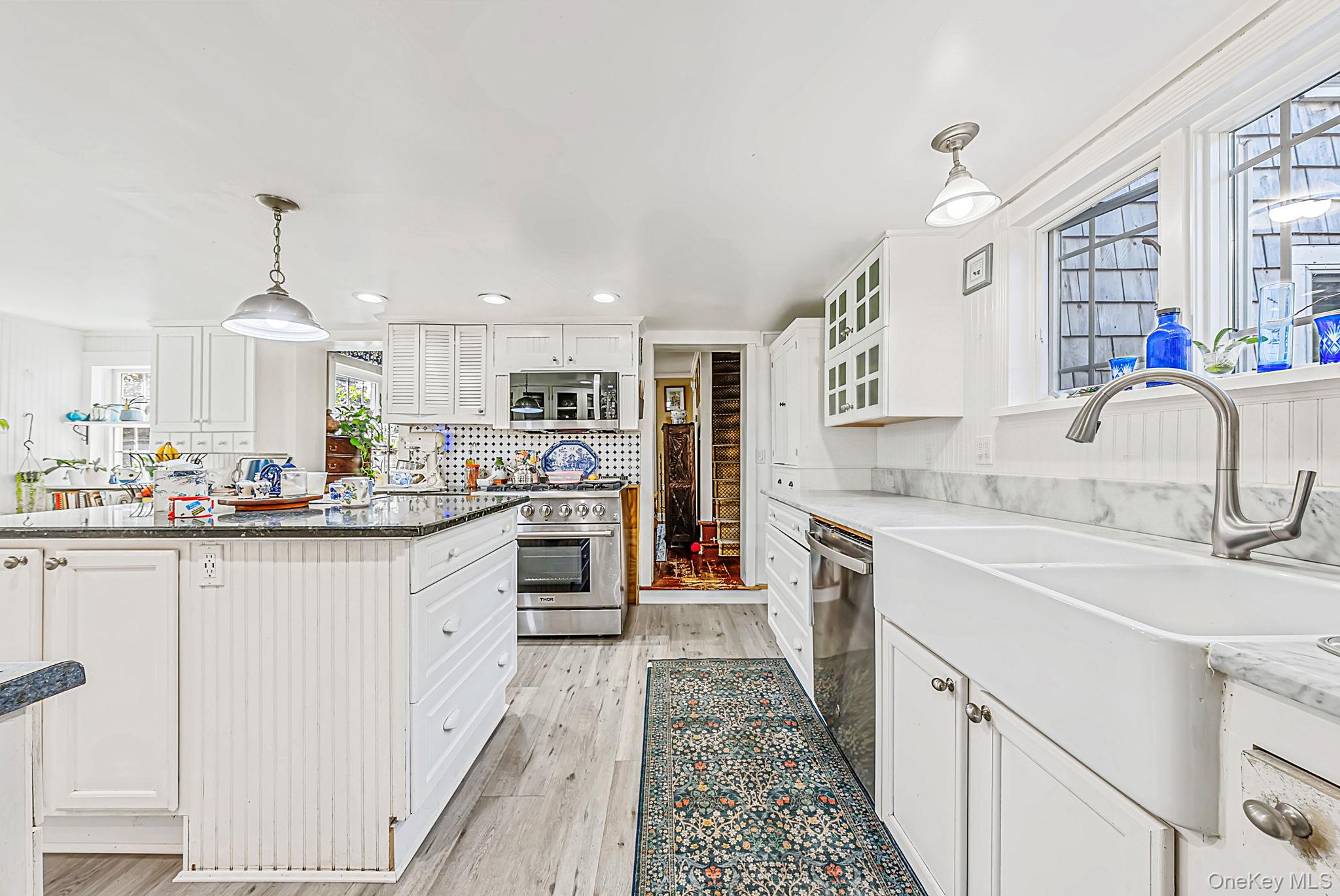 12 Collins Avenue — photo 15
