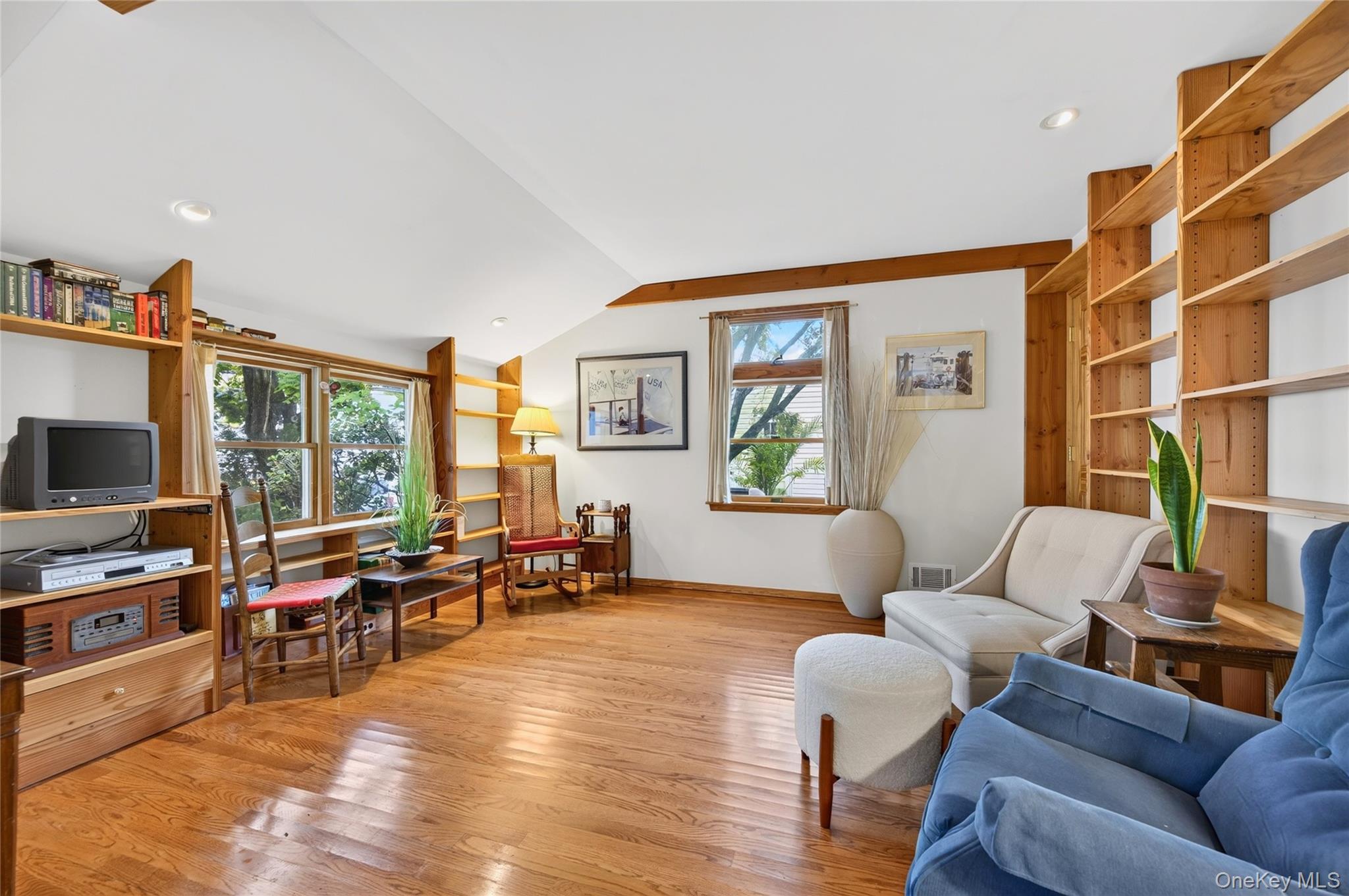 12 Haven Drive — photo 3