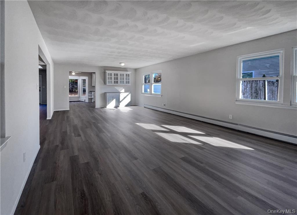 11 Frost Valley Drive — photo 3