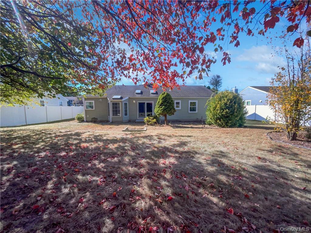 11 Frost Valley Drive — photo 9