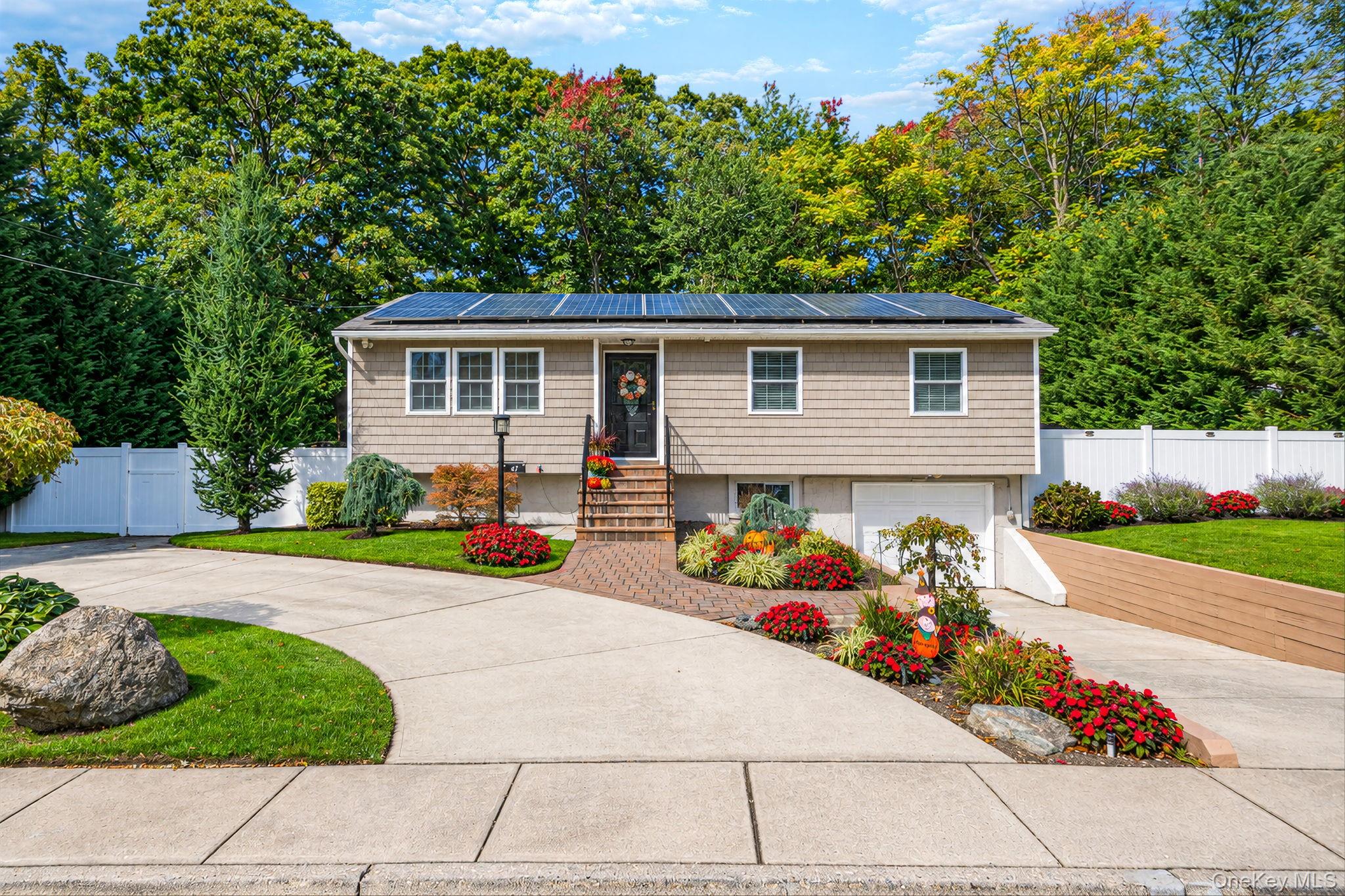 47 Mooney Pond Road, Selden