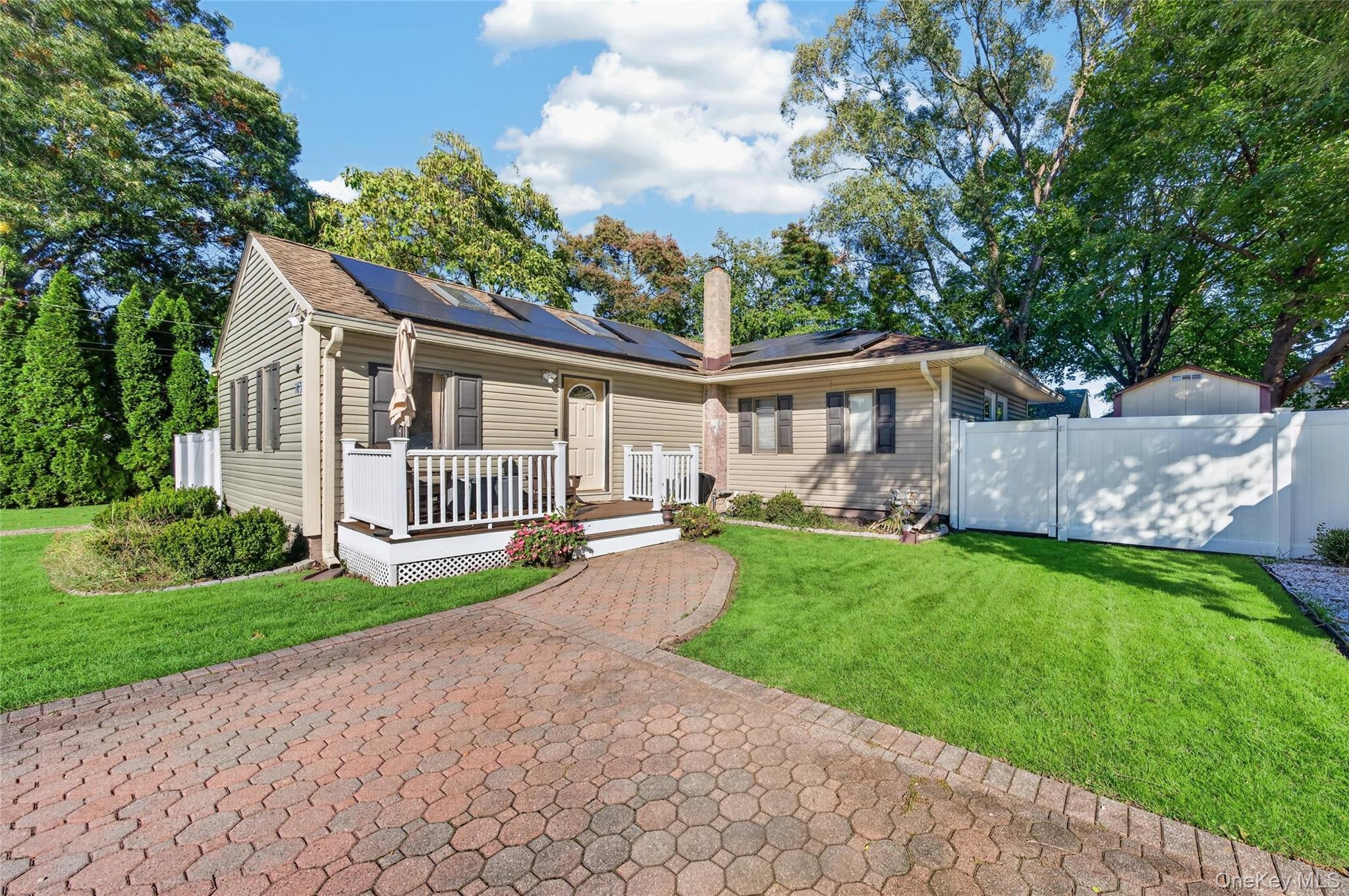 143 Smithtown Polk Boulevard, Centereach