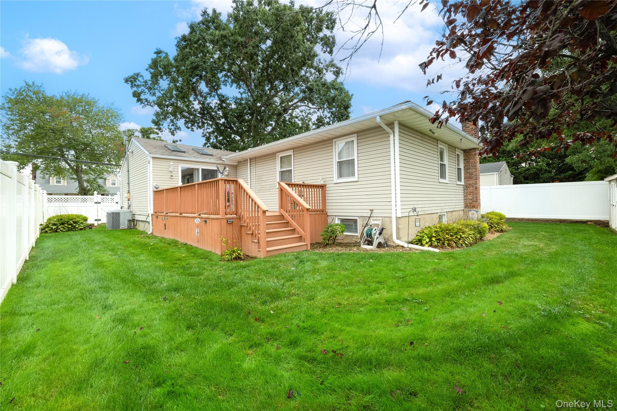 132 Yoakum Avenue — photo 22