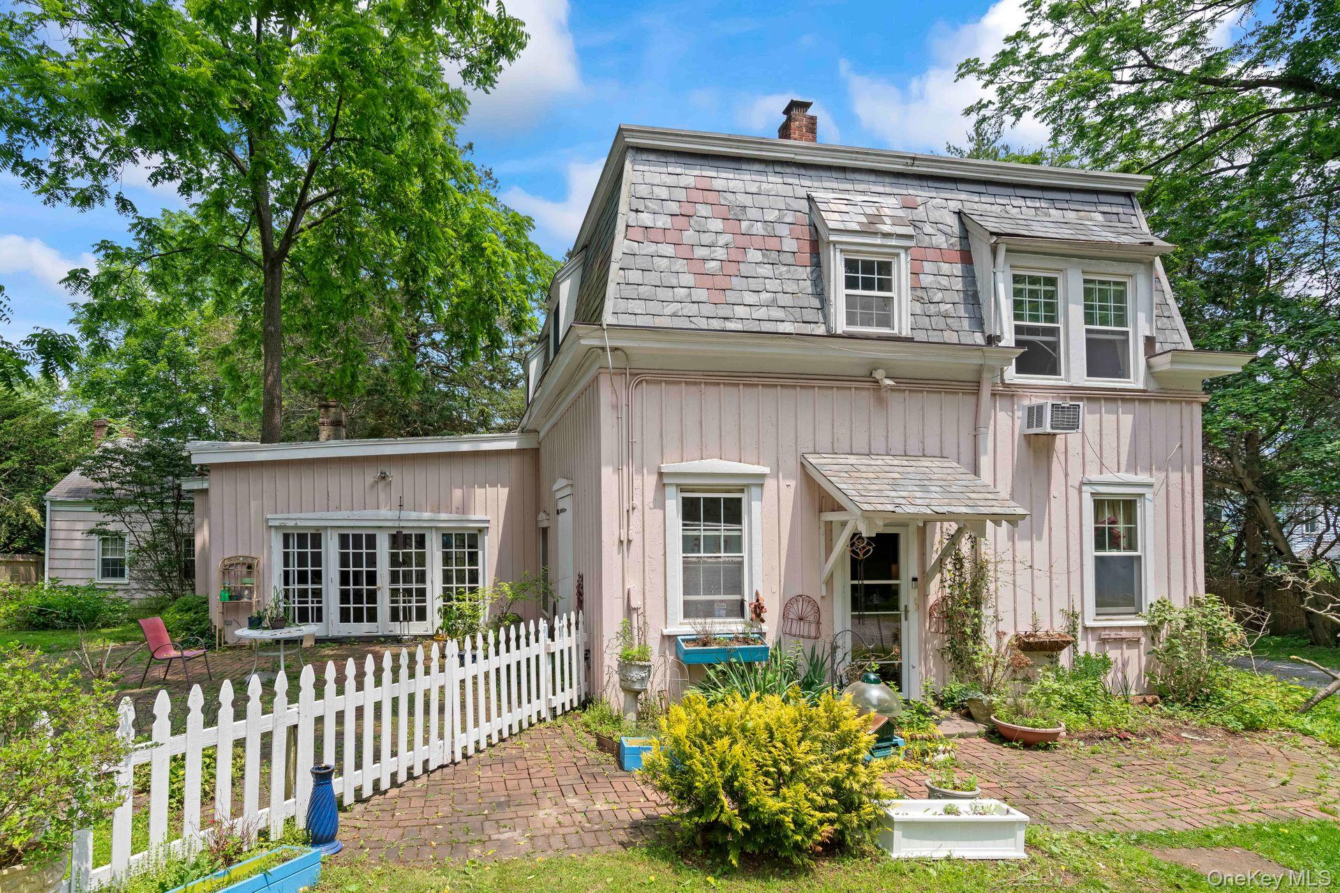 383 Neck Road, Lloyd Harbor