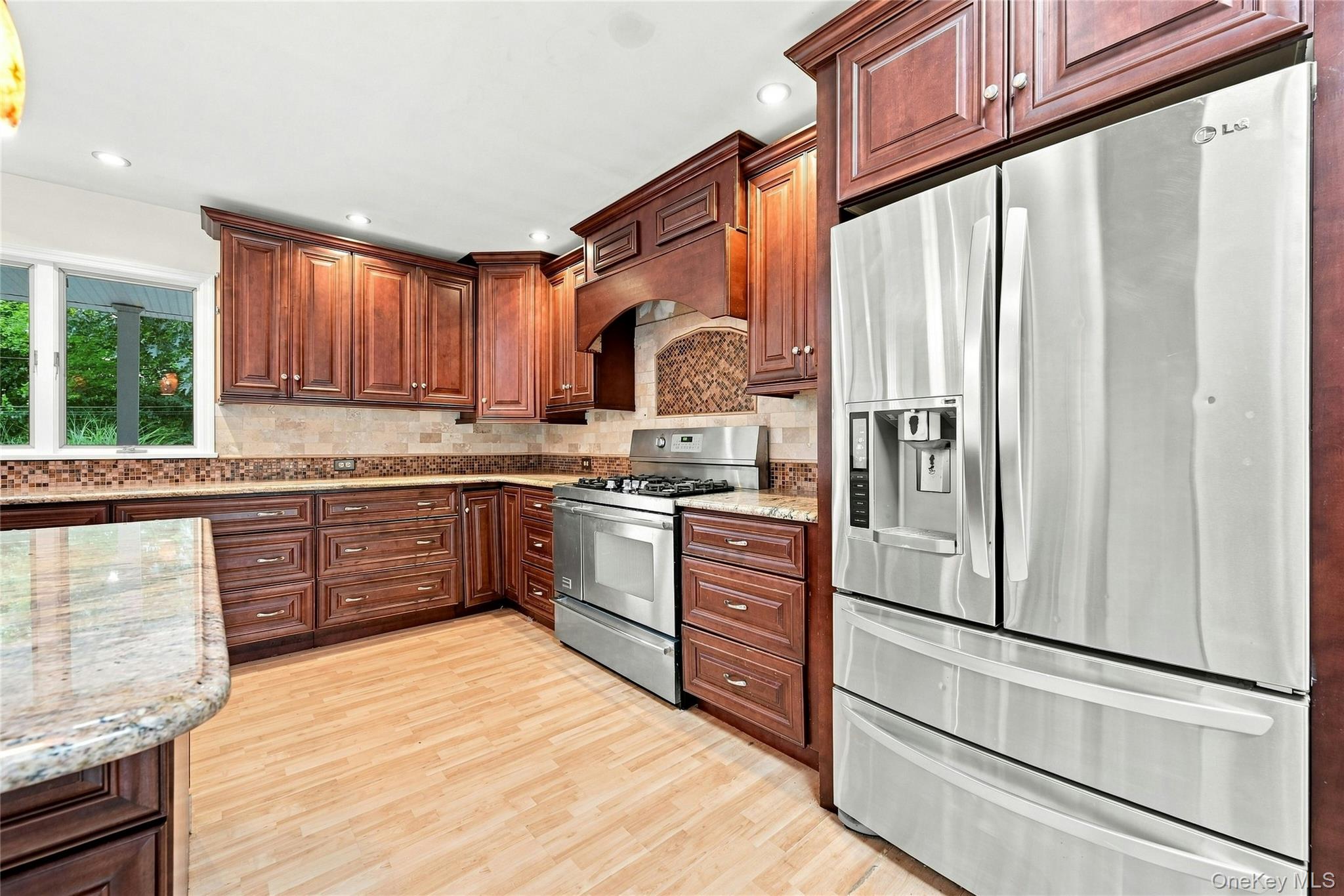 6 Winfield Drive — photo 9