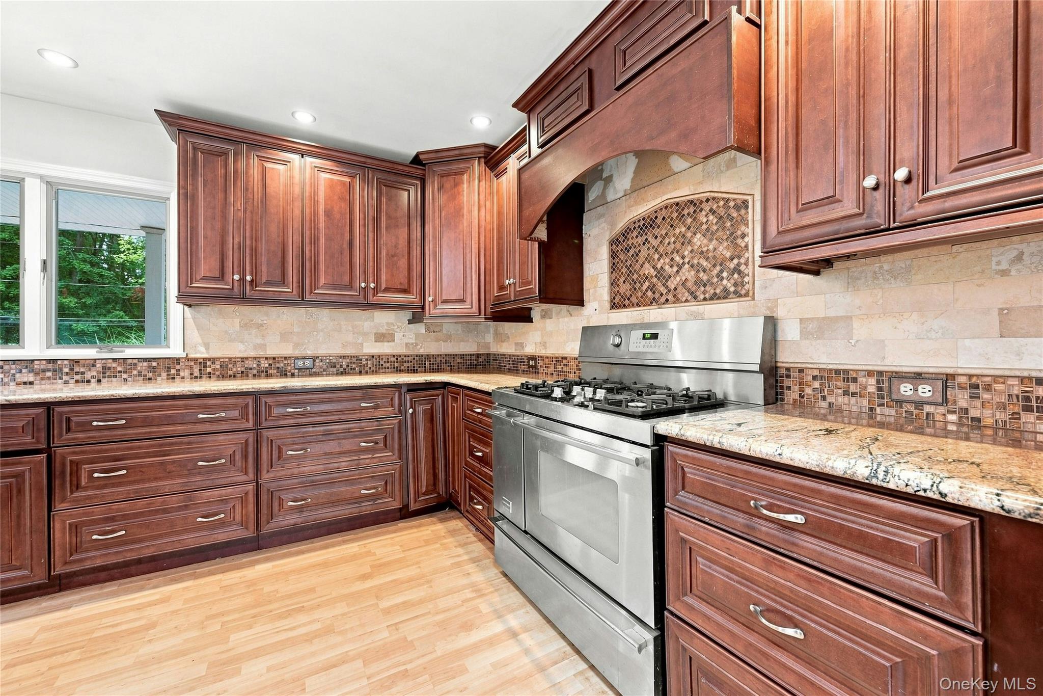6 Winfield Drive — photo 10