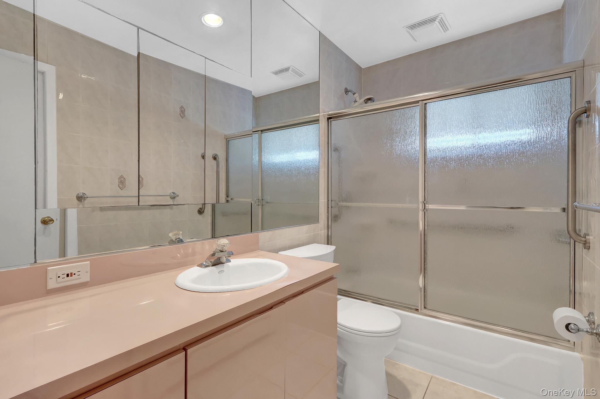 45 Florence Avenue — photo 14